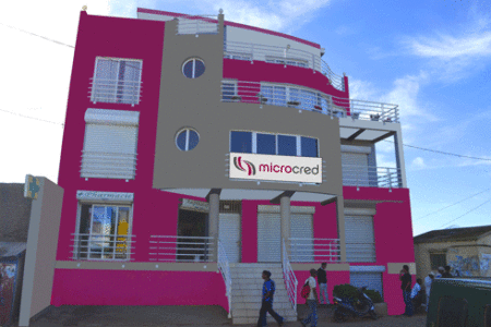 Microcred Banque Madagascar — Services