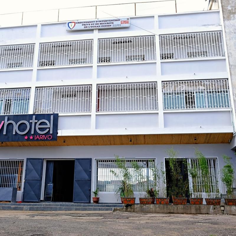 CITY HOTEL — Hôtel